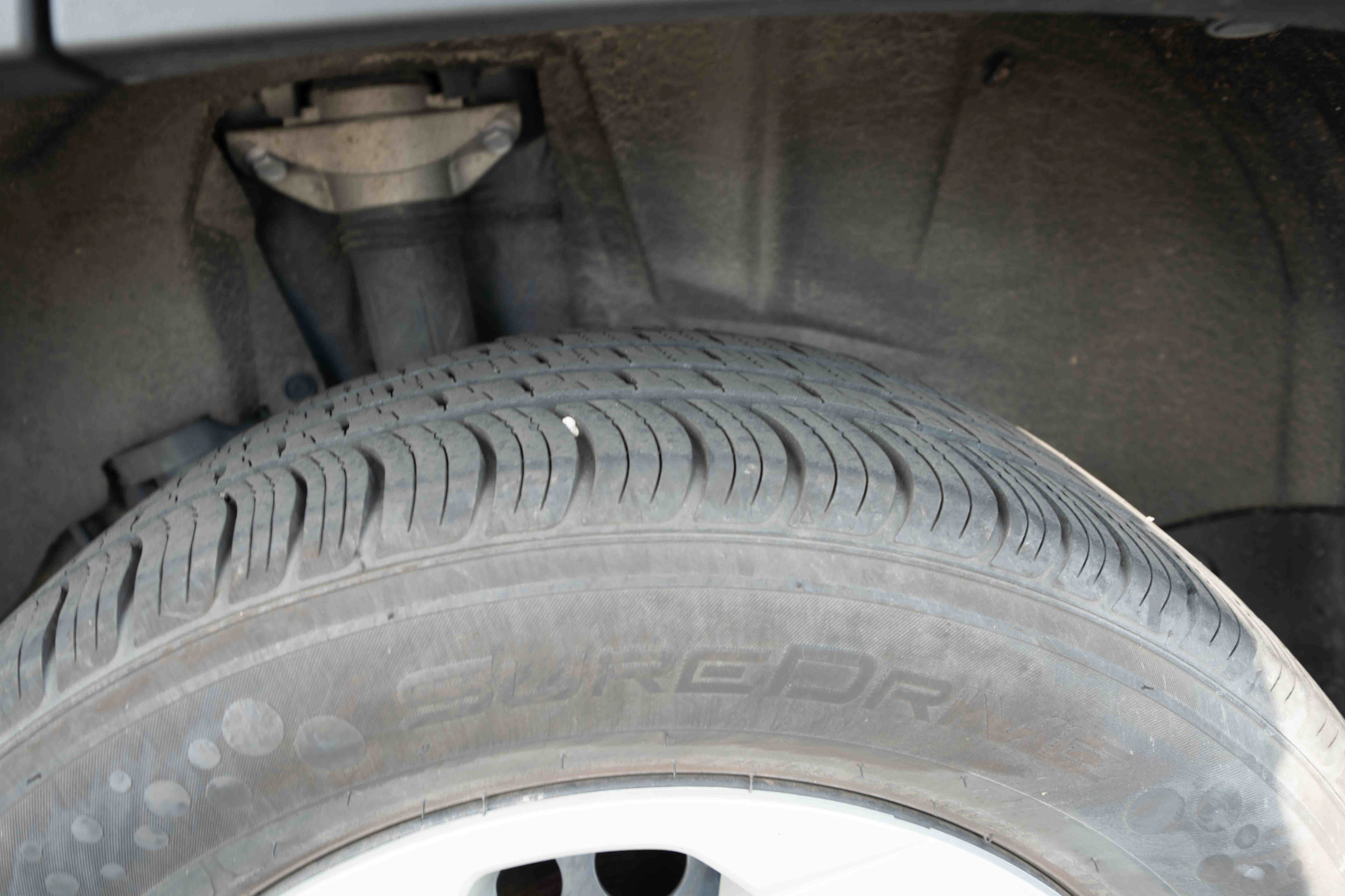 Used 2019 Toyota RAV4 LE AWD/4WD image 30