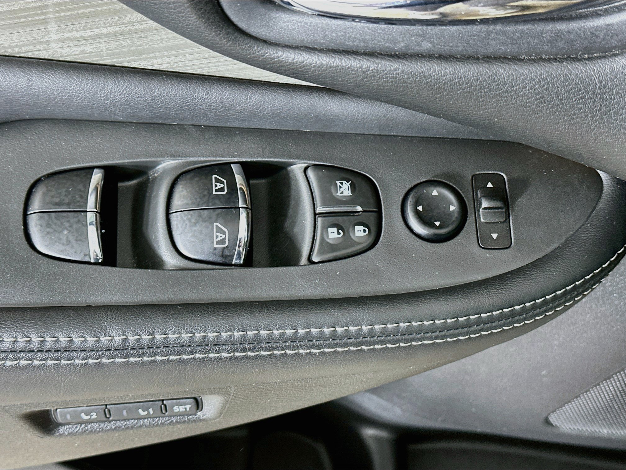 Used 2017 Nissan Murano Platinum w/ Platinum Technology Package AWD/4WD image 15