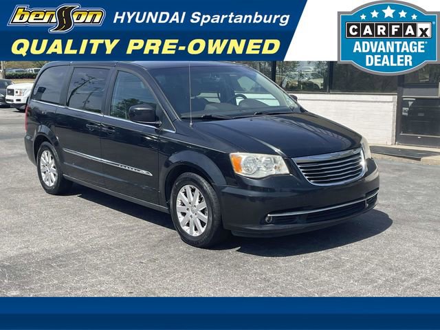 Used 2013 Chrysler Town & Country Touring image 1