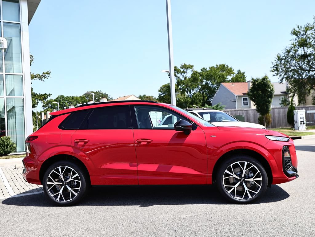 New 2026 Audi Q3 quattro 2.0T AWD/4WD image 4