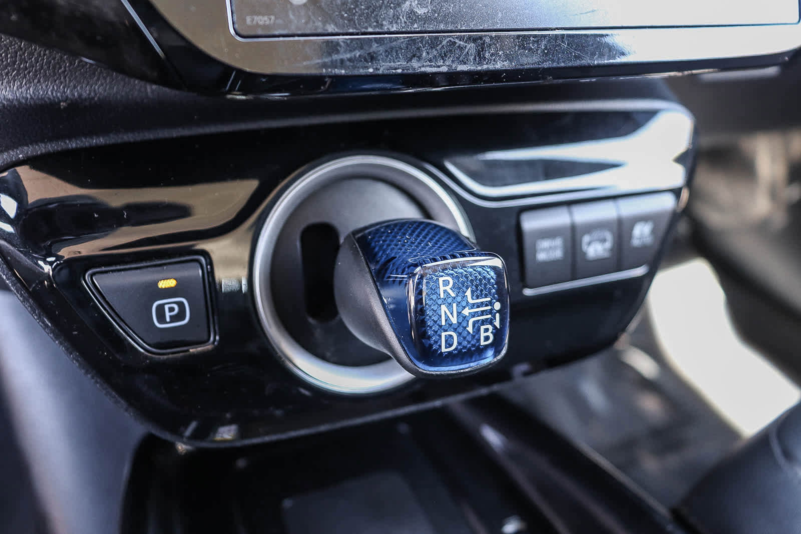 Used 2022 Toyota Prius Prime XLE image 18