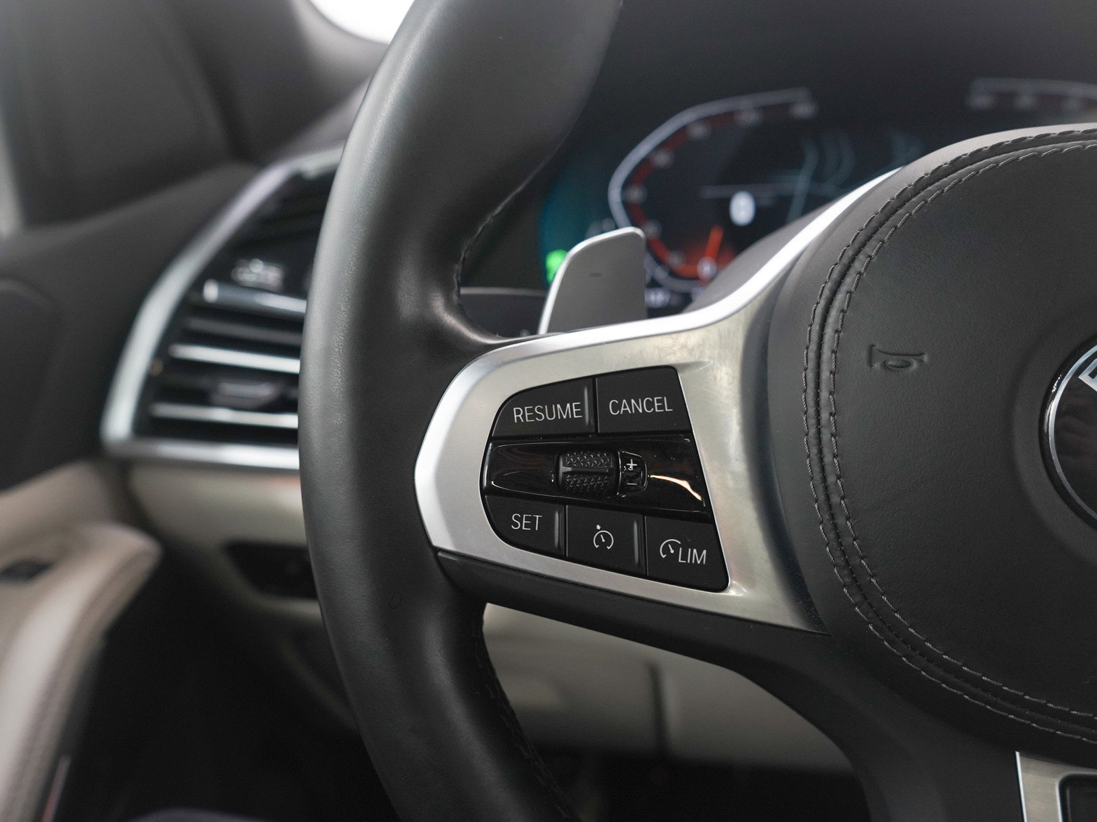 Used 2022 BMW X5 xDrive40i image 25