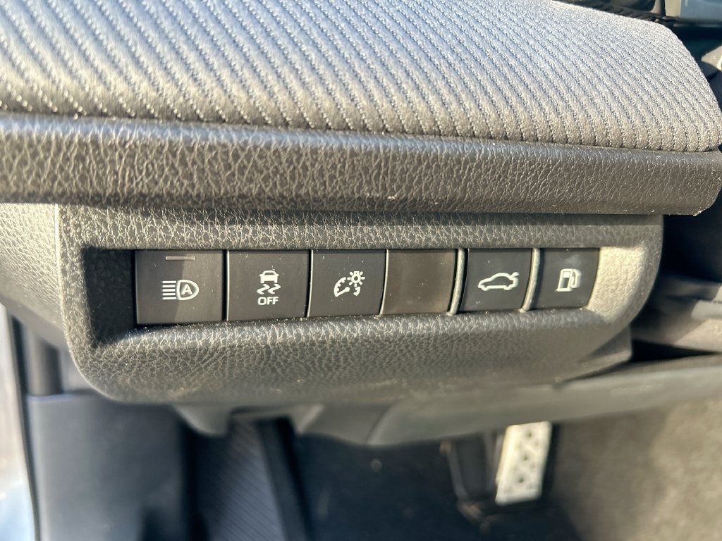 Used 2026 Toyota Camry SE FWD image 14