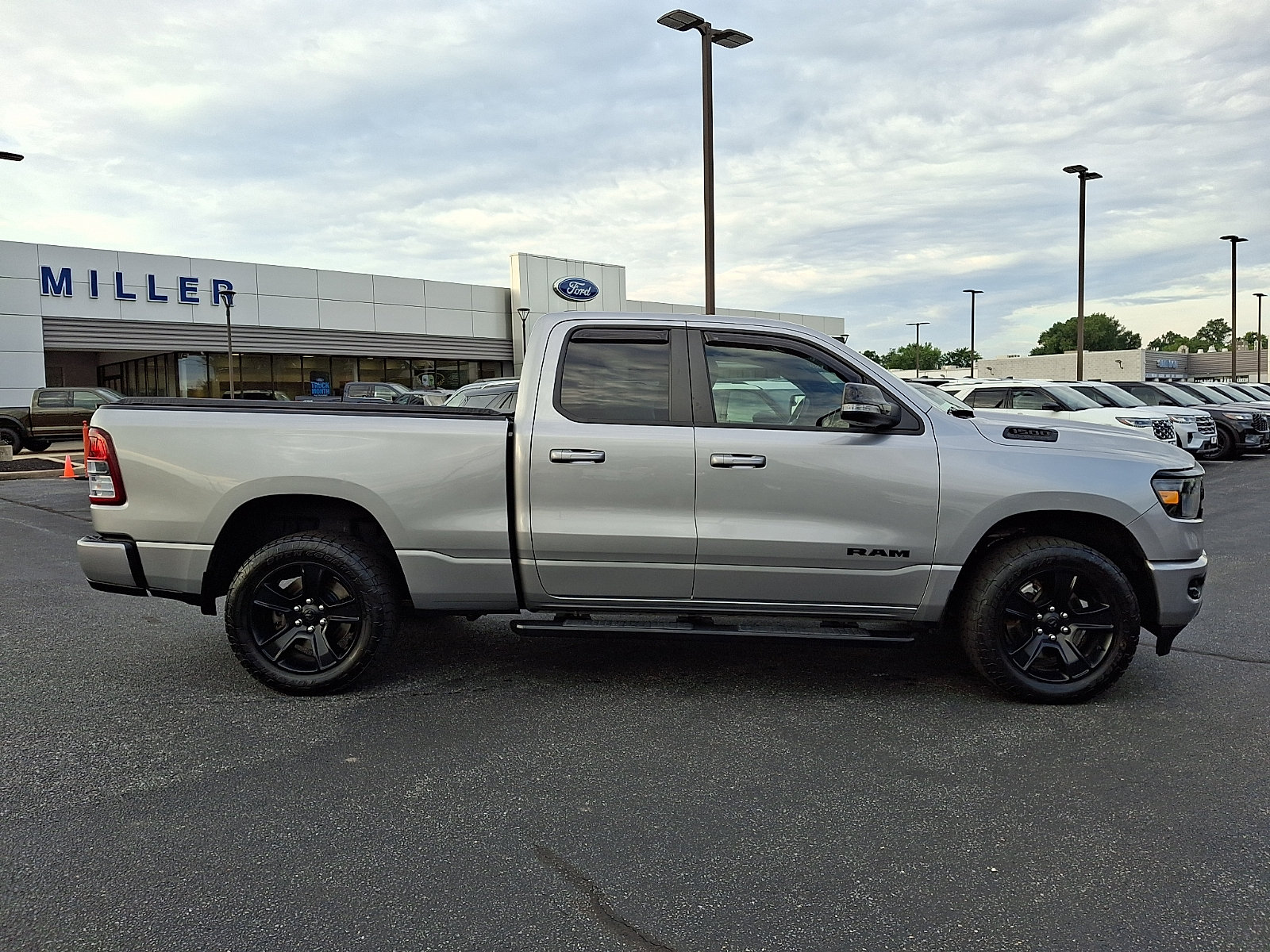 Used 2022 RAM 1500 Big Horn AWD/4WD image 7