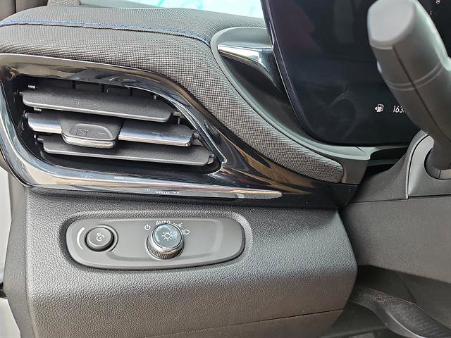 Used 2025 Buick Envista Sport Touring w/ Convenience I Package image 15
