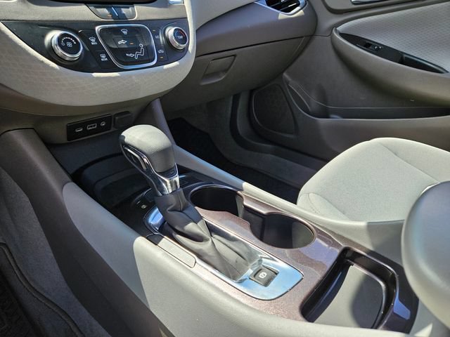 Used 2023 Chevrolet Malibu LS FWD image 23