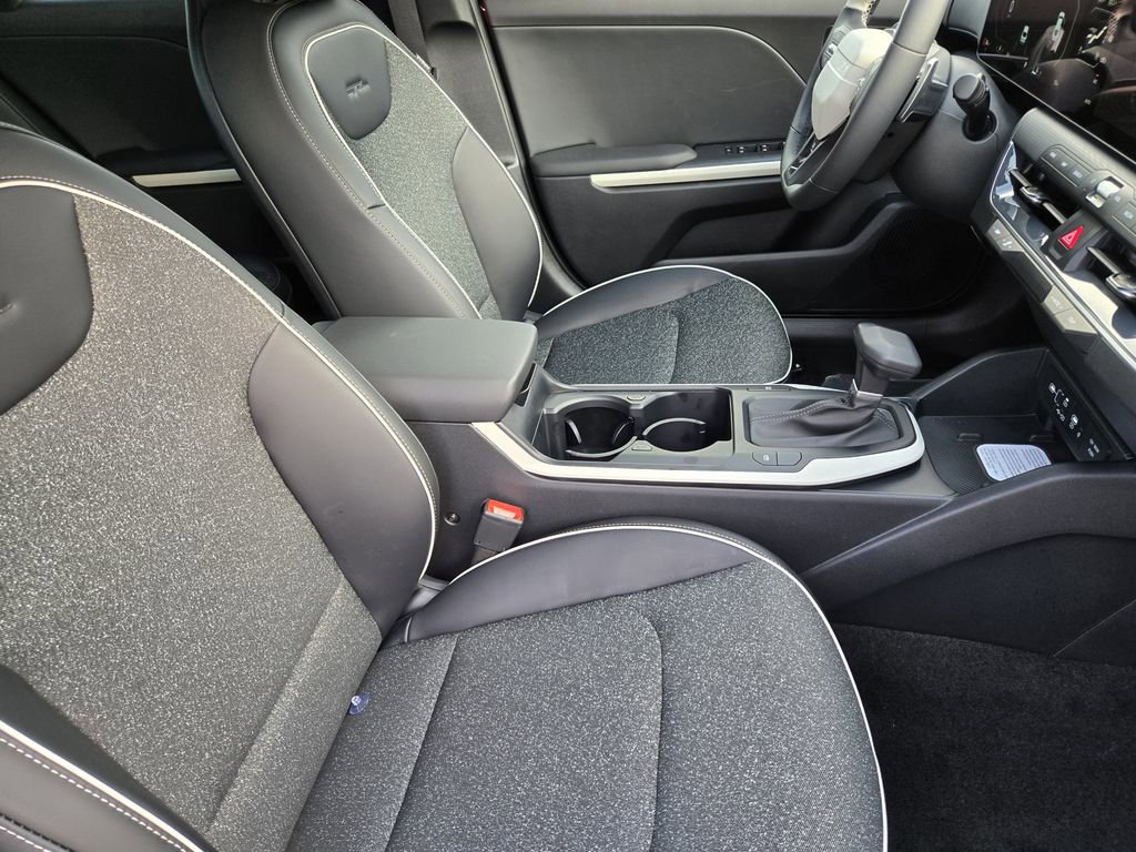 New 2025 Kia K4 GT-Line FWD image 10