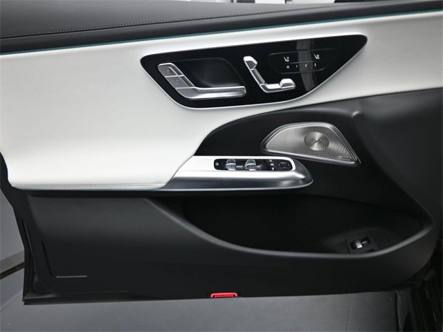 New 2026 Mercedes-Benz E 53 AMG e 4MATIC Sedan image 21