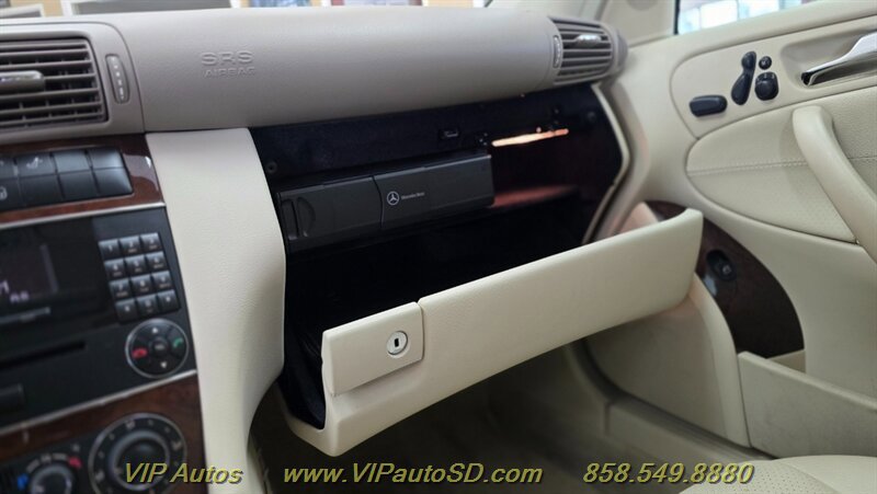 Used 2007 Mercedes-Benz C 350 Sedan image 21
