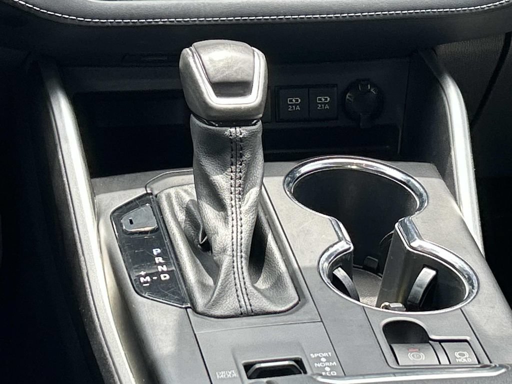 Used 2021 Toyota Highlander XLE FWD image 29