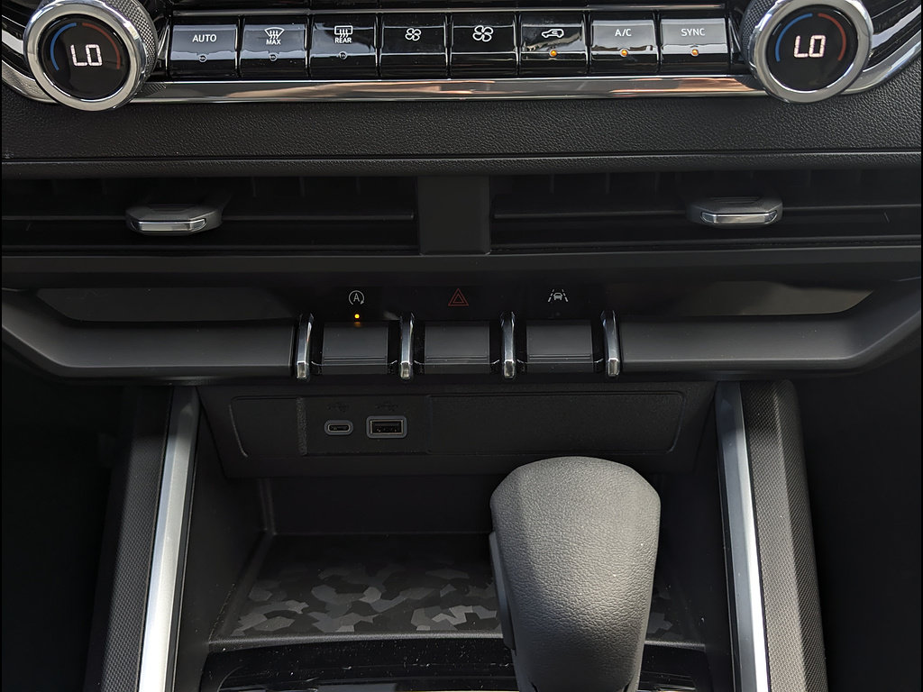 New 2026 Chevrolet Colorado Trail Boss AWD/4WD image 25