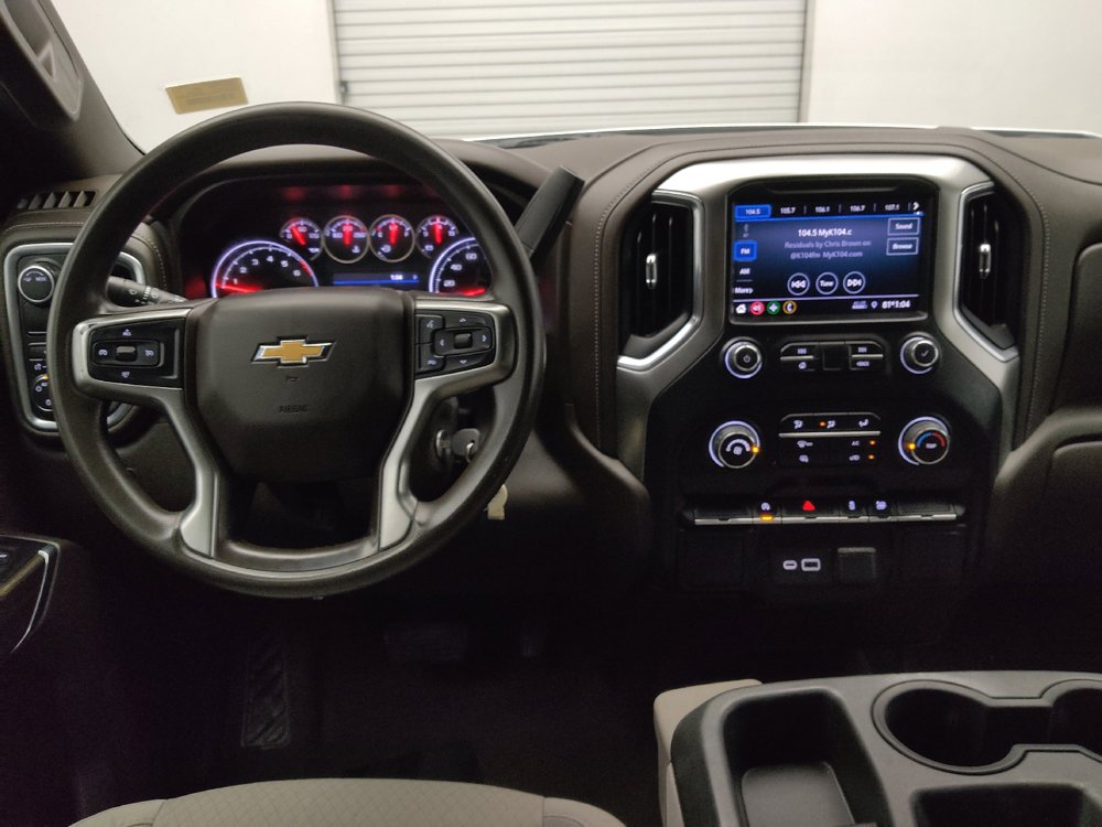 Used 2020 Chevrolet Silverado 1500 LT RWD image 22