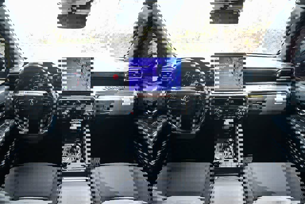 Used 2025 Toyota Tacoma TRD Off-Road image 16