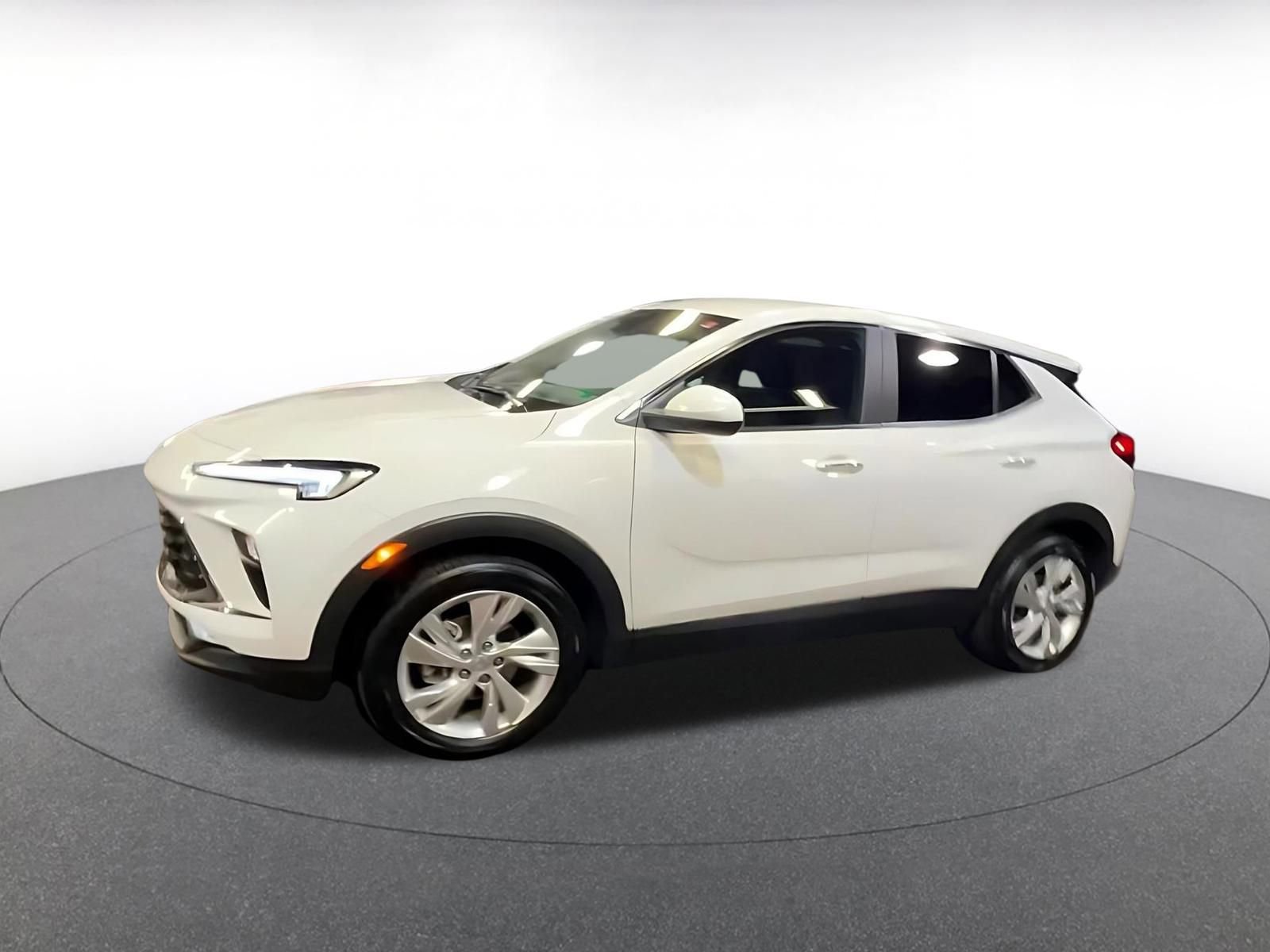 Used 2025 Buick Encore GX Preferred image 8