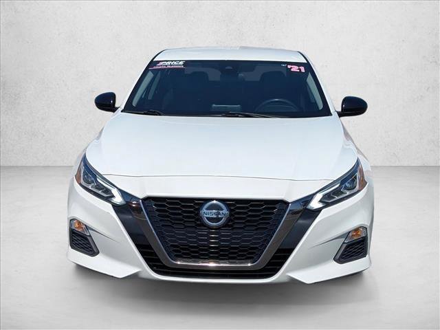 Used 2021 Nissan Altima 2.5 SR FWD image 2