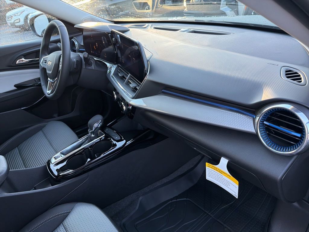New 2026 Chevrolet Trax LT w/ Driver Confidence Package image 21