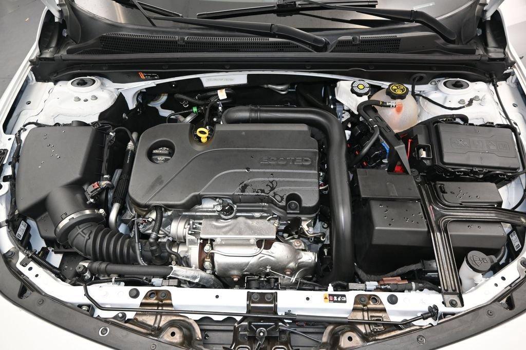 Used 2023 Chevrolet Malibu LT FWD image 26