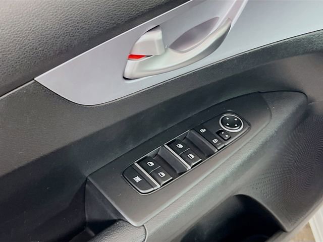 Used 2024 Kia Forte LXS FWD image 15