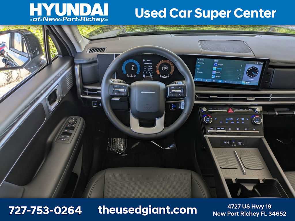 Used 2025 Hyundai Santa Fe SEL w/ Tow & Go Package FWD image 22