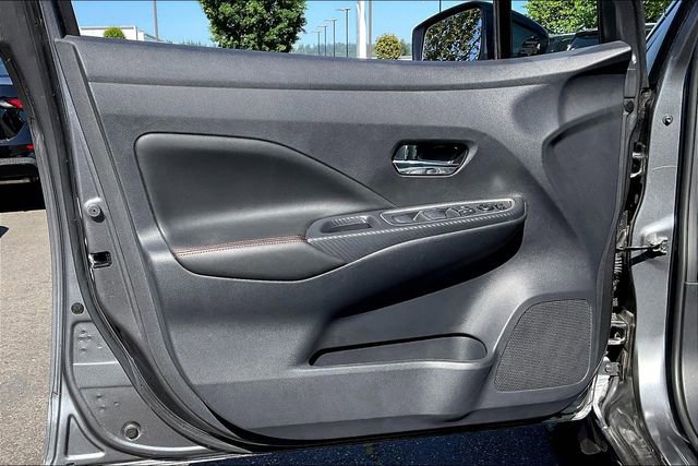 New 2025 Nissan Versa SR w/ Trunk Package image 22