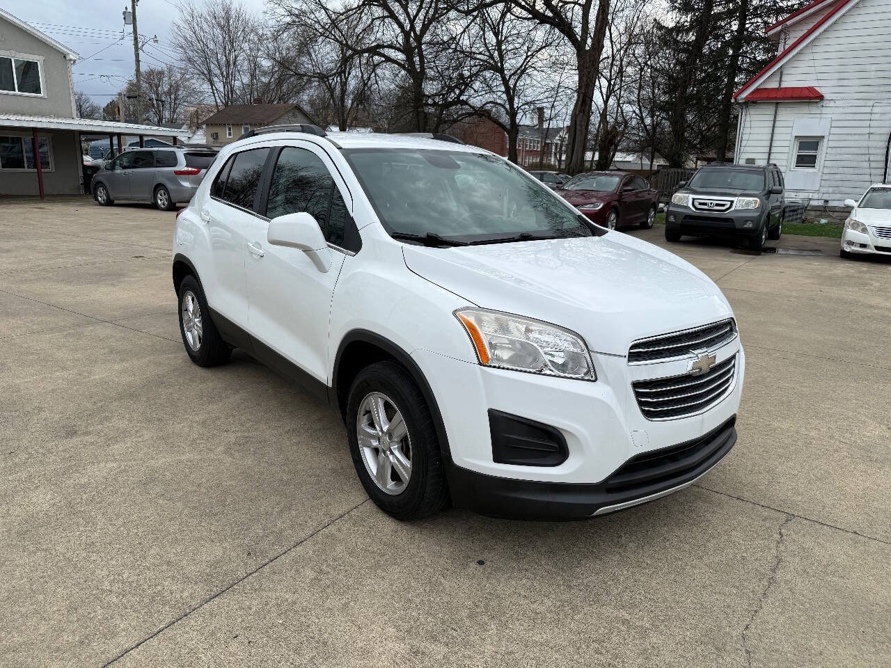 Used 2016 Chevrolet Trax LT w/ LT Convenience Package image 5