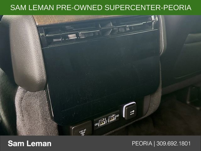 Used 2023 Jeep Grand Wagoneer 4WD w/ Flexible Seating Group image 27