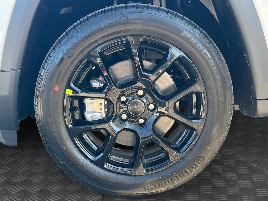 New 2026 Jeep Compass Latitude AWD/4WD image 23