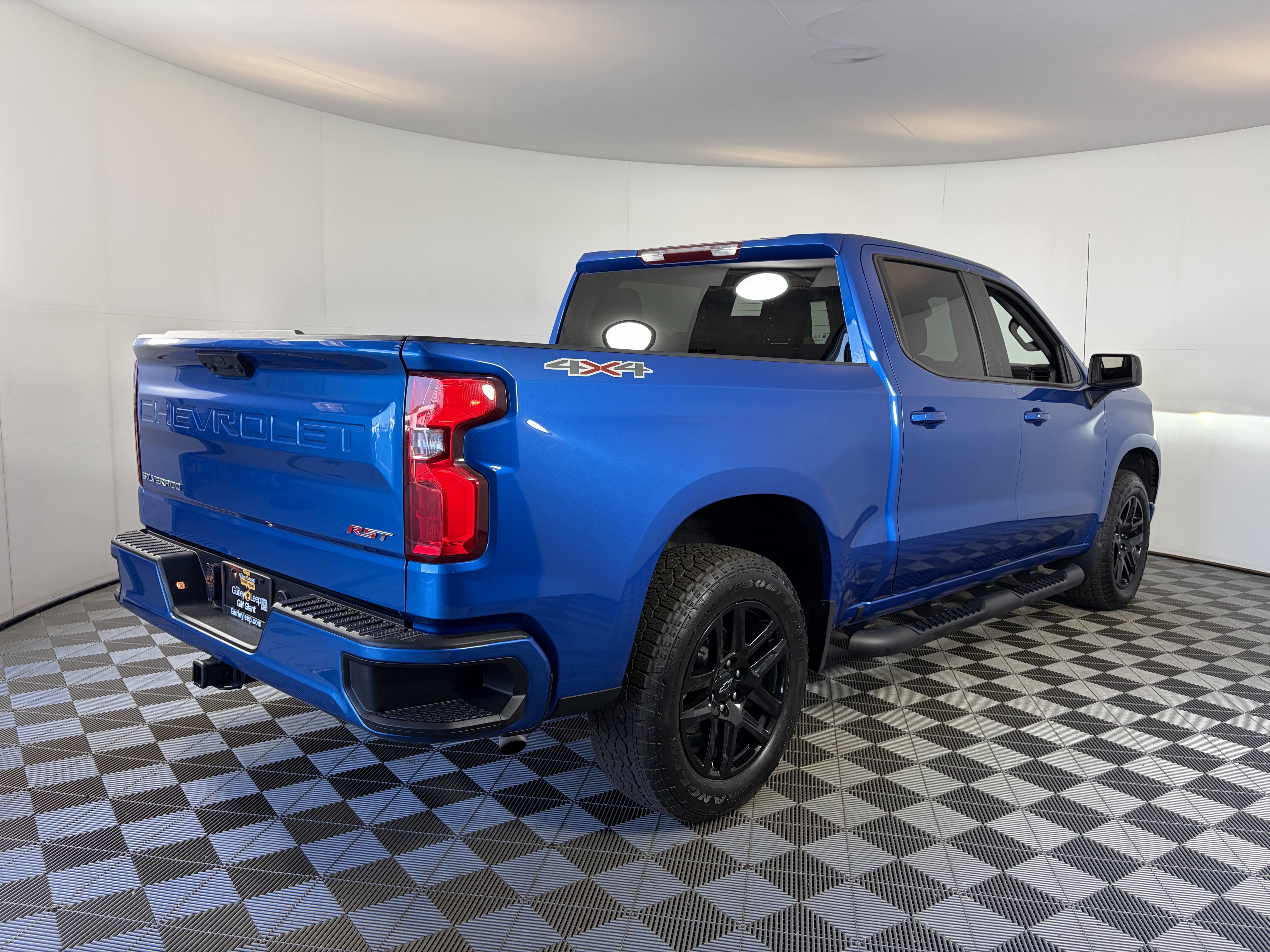 Used 2024 Chevrolet Silverado 1500 RST w/ Protection Package AWD/4WD image 10