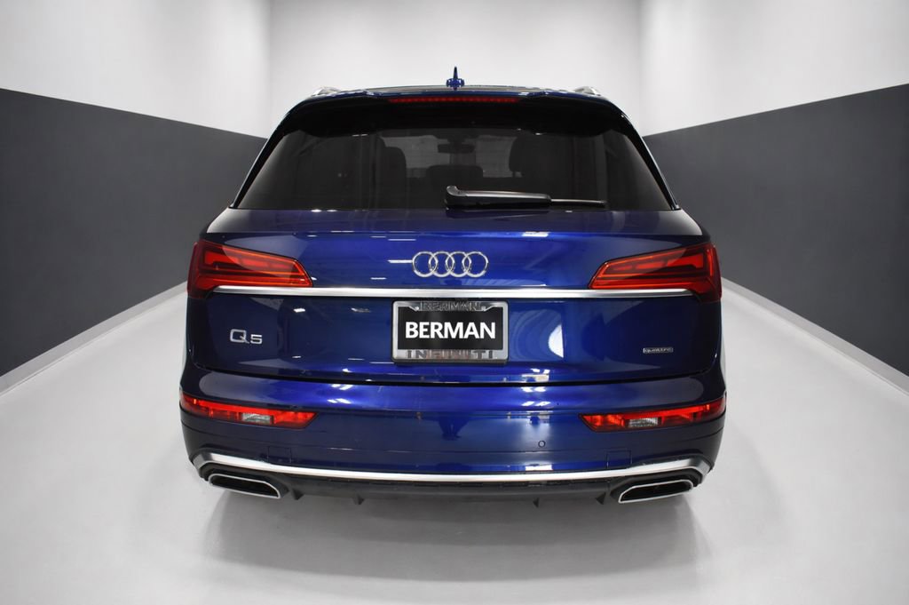 Used 2023 Audi Q5 2.0T Premium w/ Convenience Package AWD/4WD image 9
