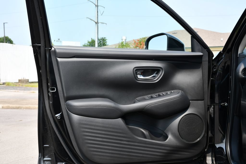 New 2027 Honda HR-V LX image 10