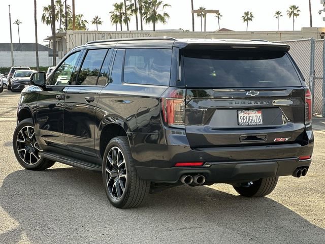 Used 2025 Chevrolet Suburban RST image 6