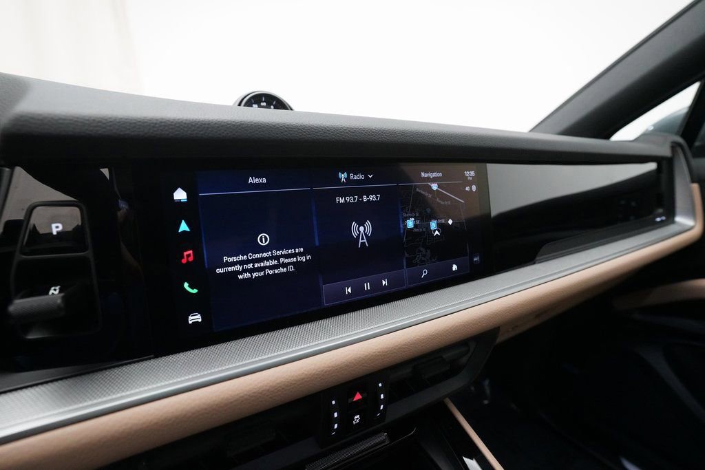 Certified 2026 Porsche Cayenne Coupe image 23
