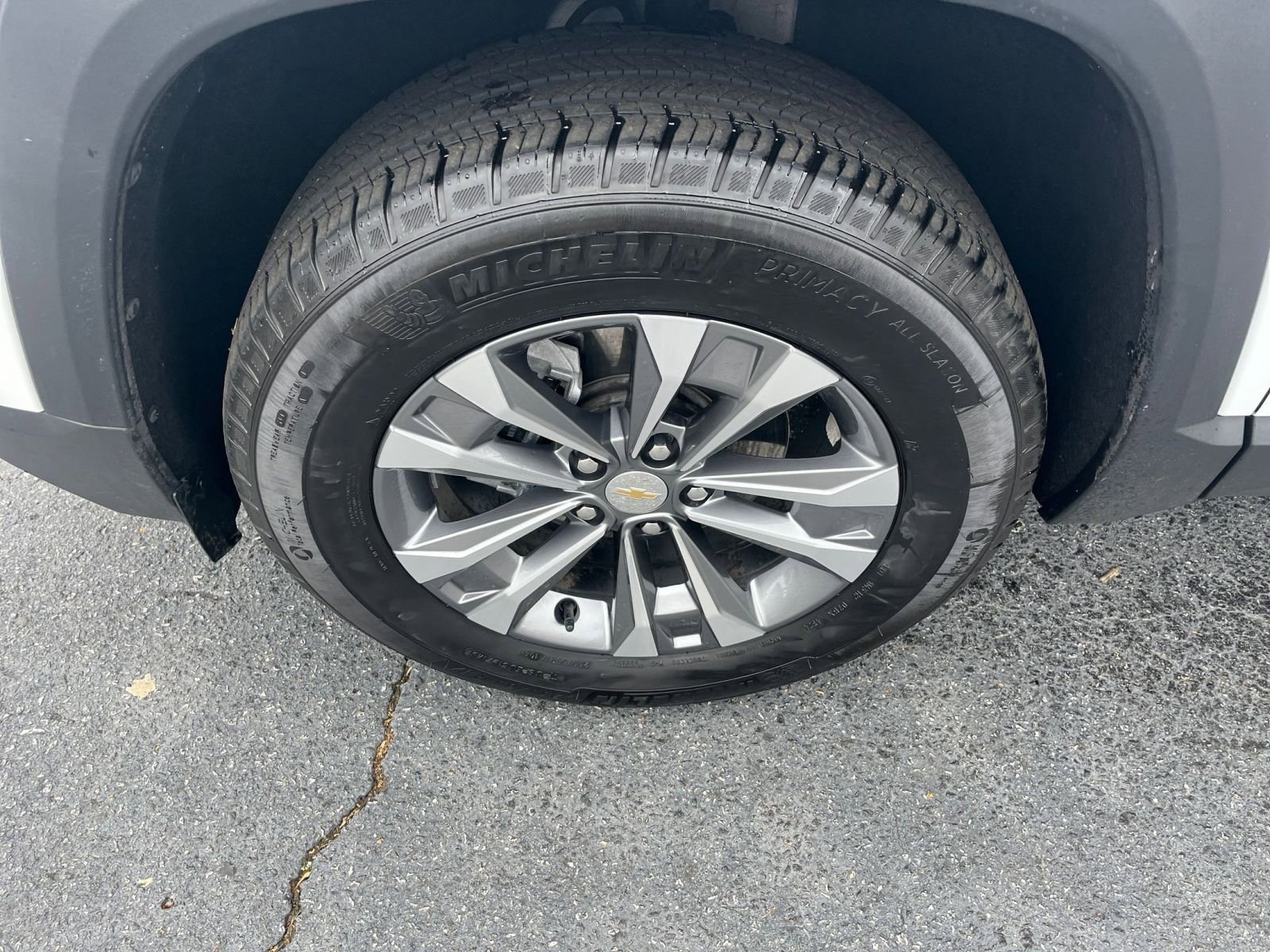 Used 2025 Chevrolet Equinox LT image 23