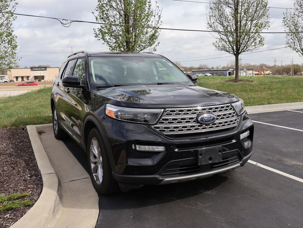 Used 2022 Ford Explorer Limited w/ Equipment Group 301A image 5