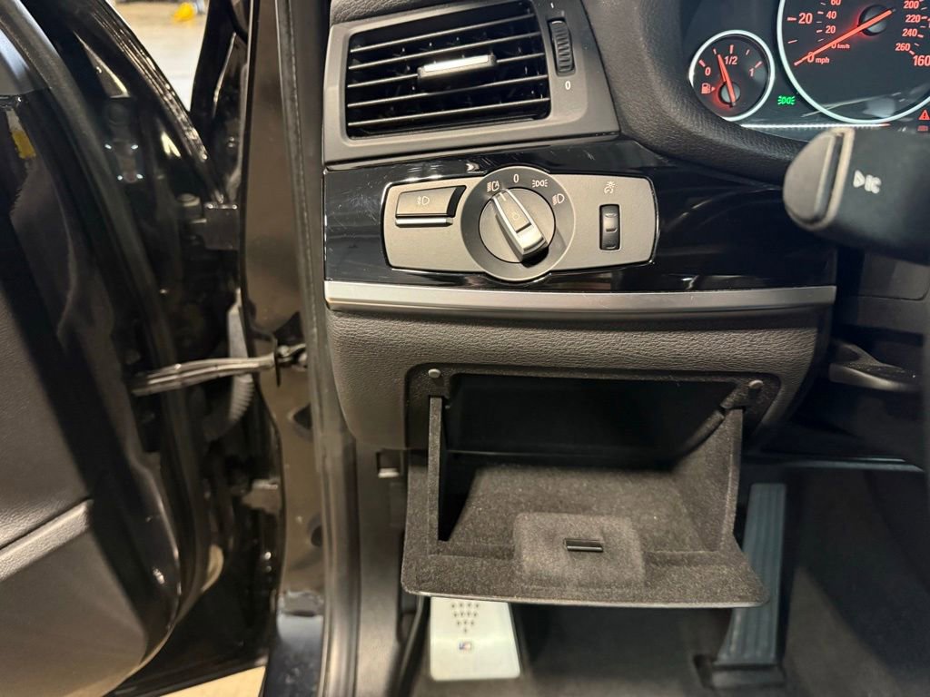 Used 2017 BMW X3 xDrive28i image 13