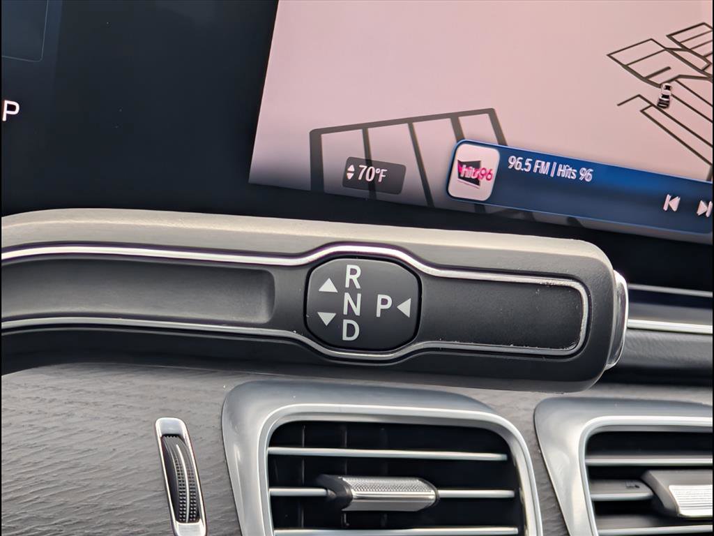 Used 2024 Mercedes-Benz GLS 450 4MATIC image 20