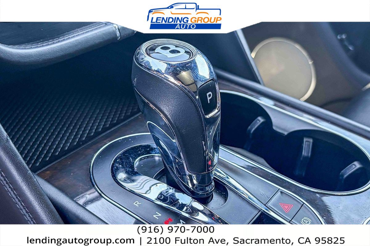 Used 2019 Bentley Bentayga AWD/4WD image 18