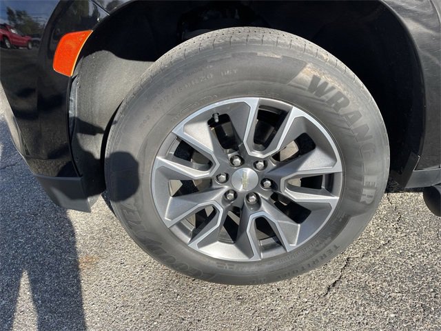 Used 2021 Chevrolet Suburban LT image 10