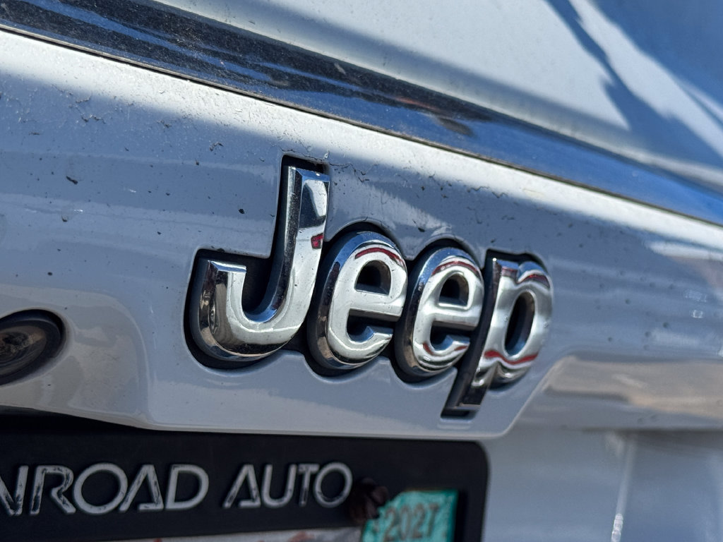 Used 2016 Jeep Patriot High Altitude FWD image 6