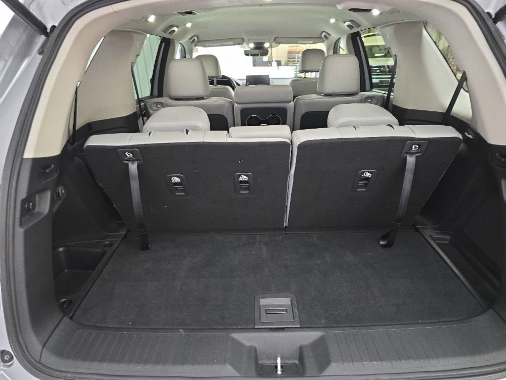 Used 2023 Honda Pilot EX-L image 11
