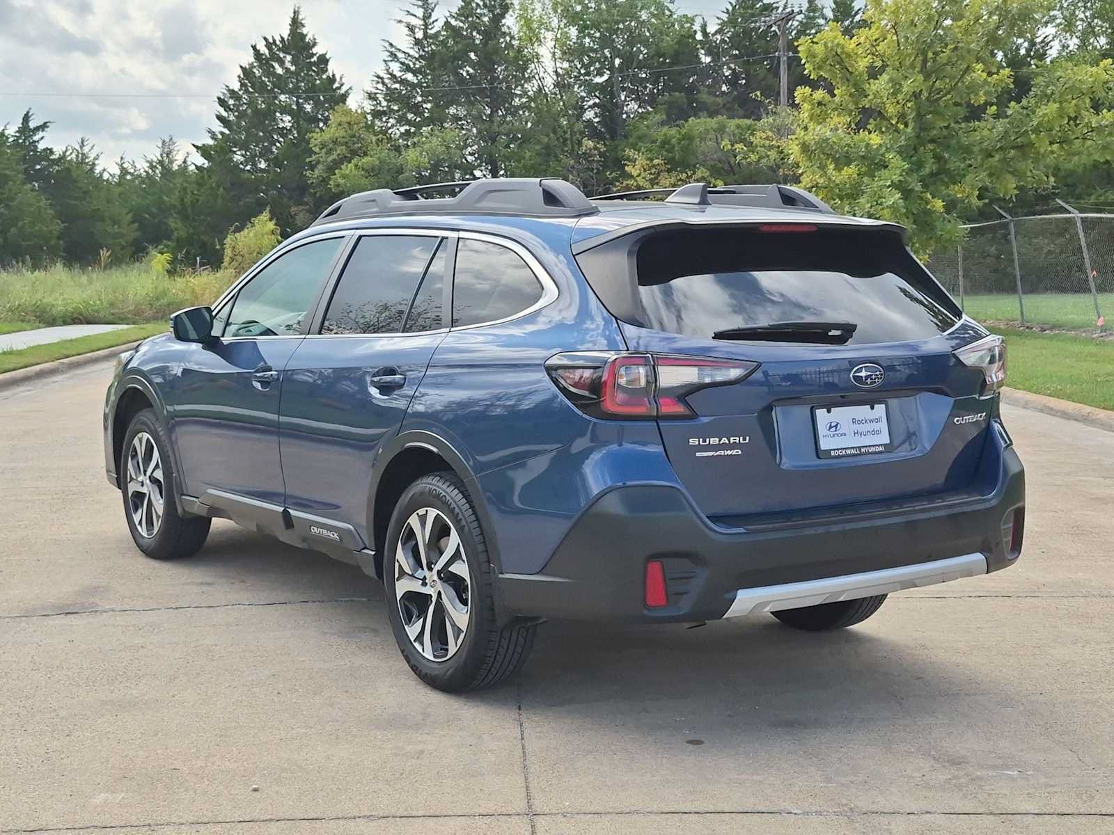 Used 2021 Subaru Outback Limited w/ Popular Package #2 AWD/4WD image 12