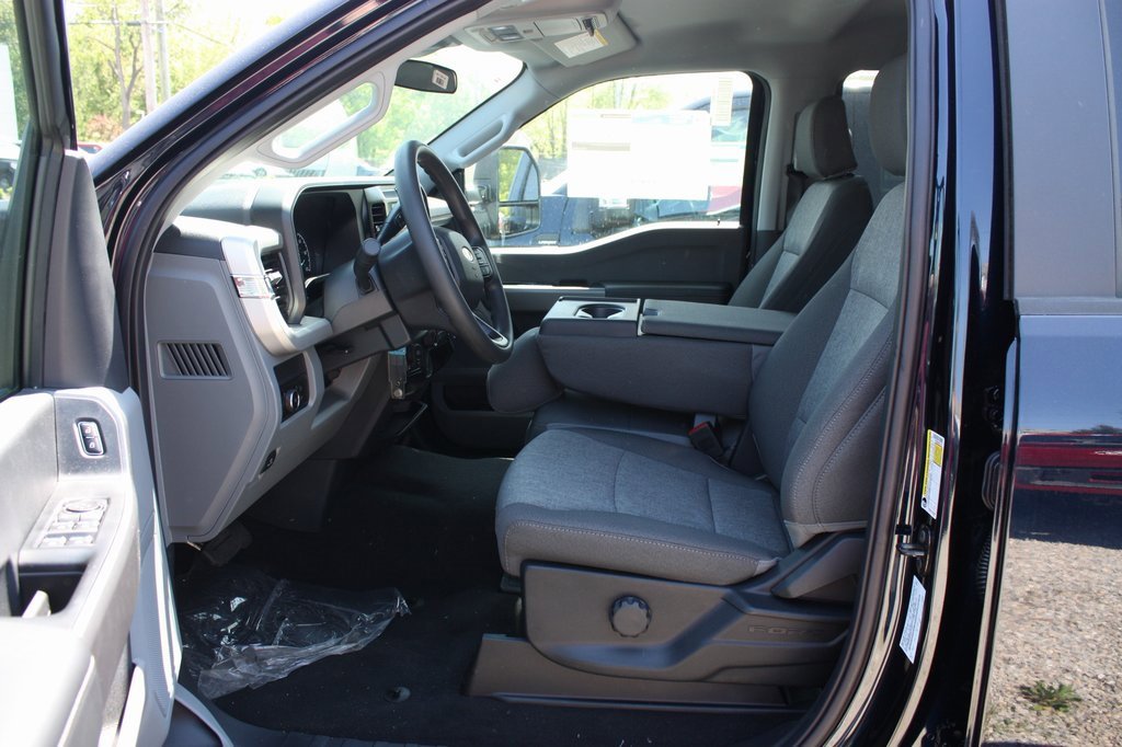 New 2025 Ford F250 XL w/ STX Appearance Package image 15
