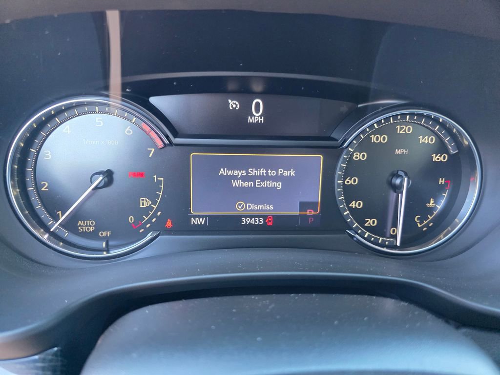 Used 2021 Cadillac XT4 Premium Luxury image 18