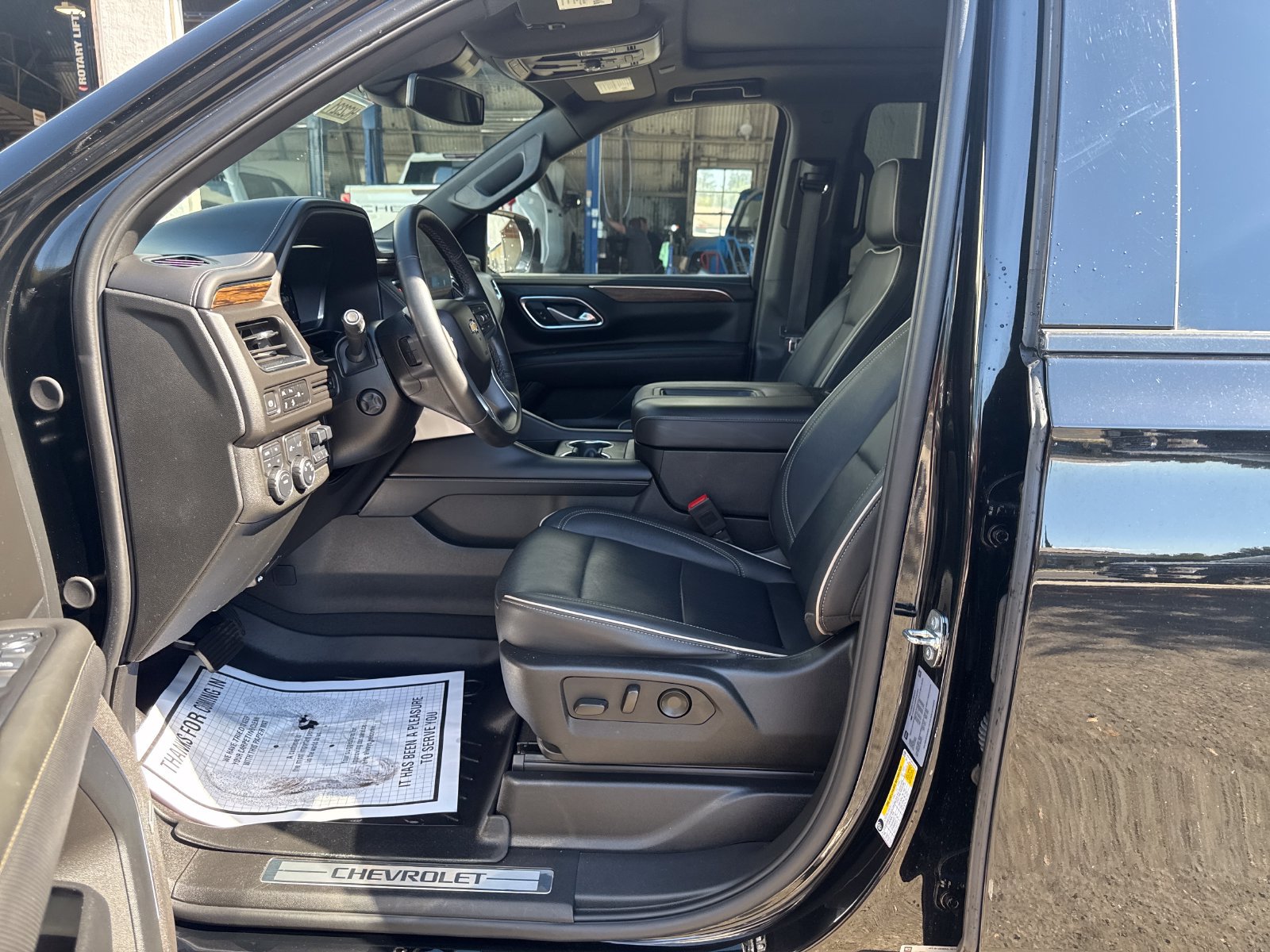 Used 2024 Chevrolet Tahoe Premier w/ Max Trailering Package AWD/4WD image 9