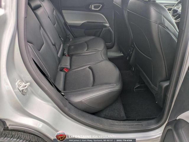 Used 2025 Jeep Compass Limited AWD/4WD image 29