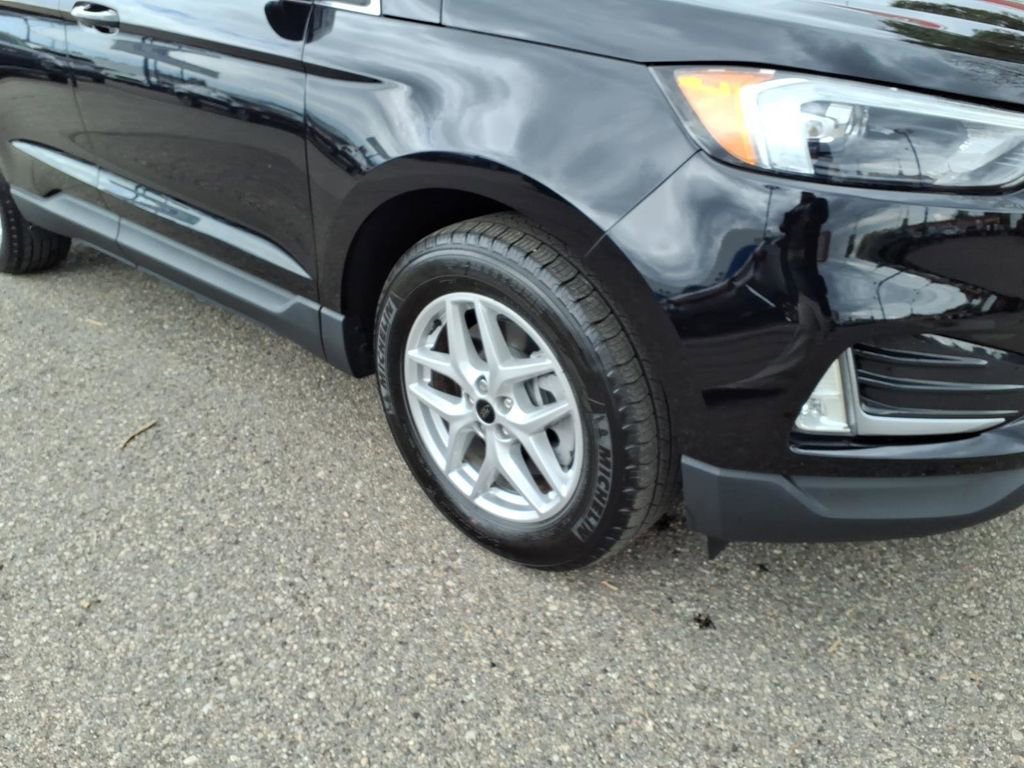Used 2023 Ford Edge SEL w/ Convenience Package AWD/4WD image 5