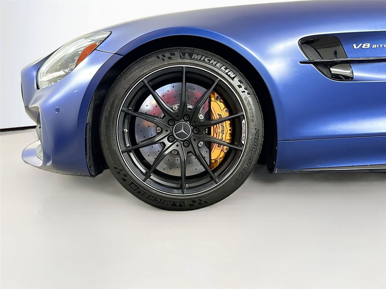Used 2020 Mercedes-Benz AMG GT R w/ Exclusive Interior Package image 24
