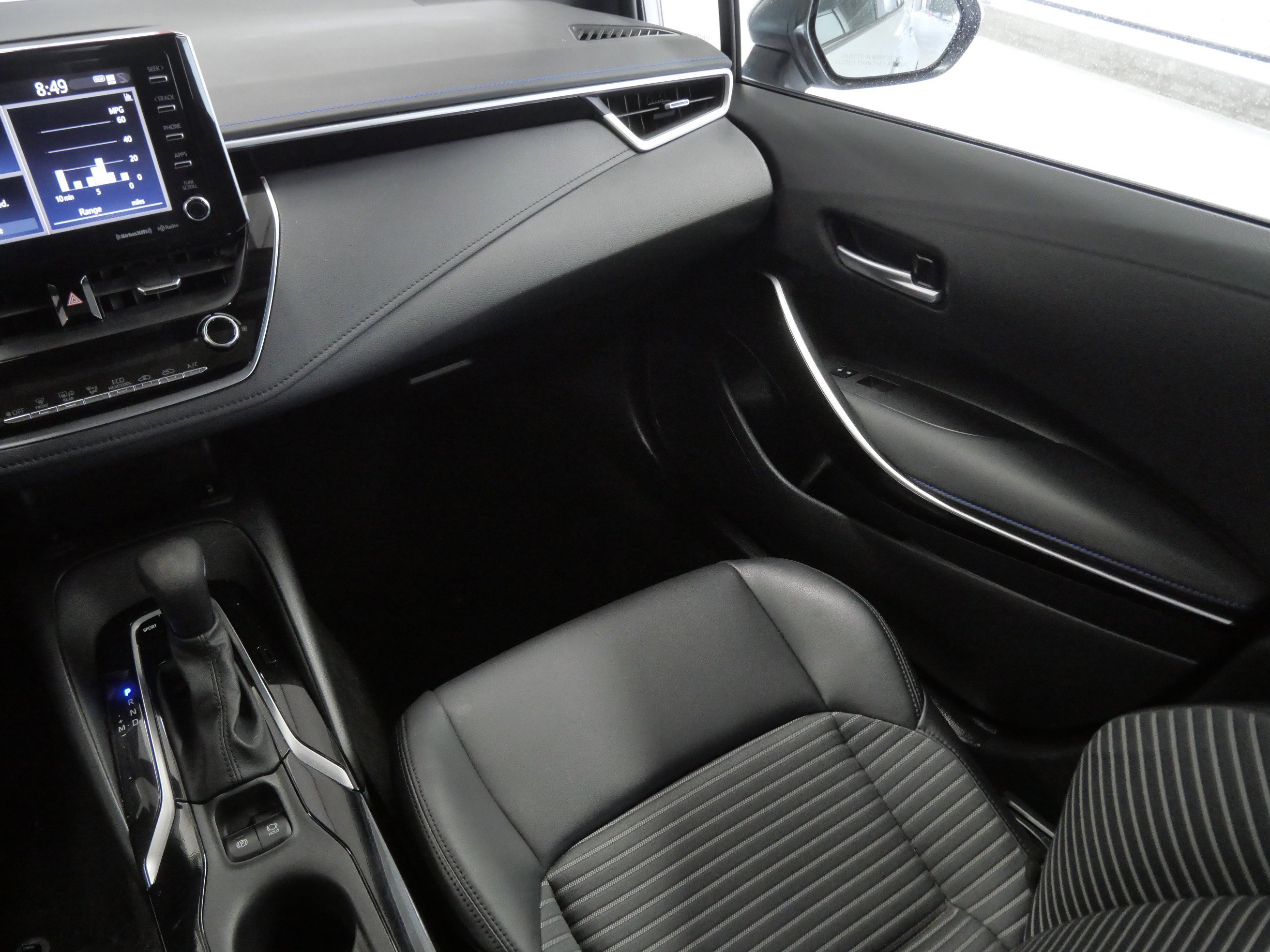 Certified 2021 Toyota Corolla XSE image 12