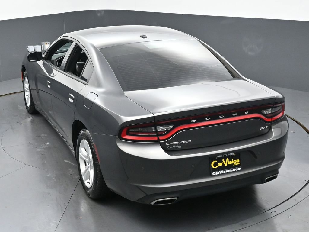 Used 2018 Dodge Charger SXT image 36