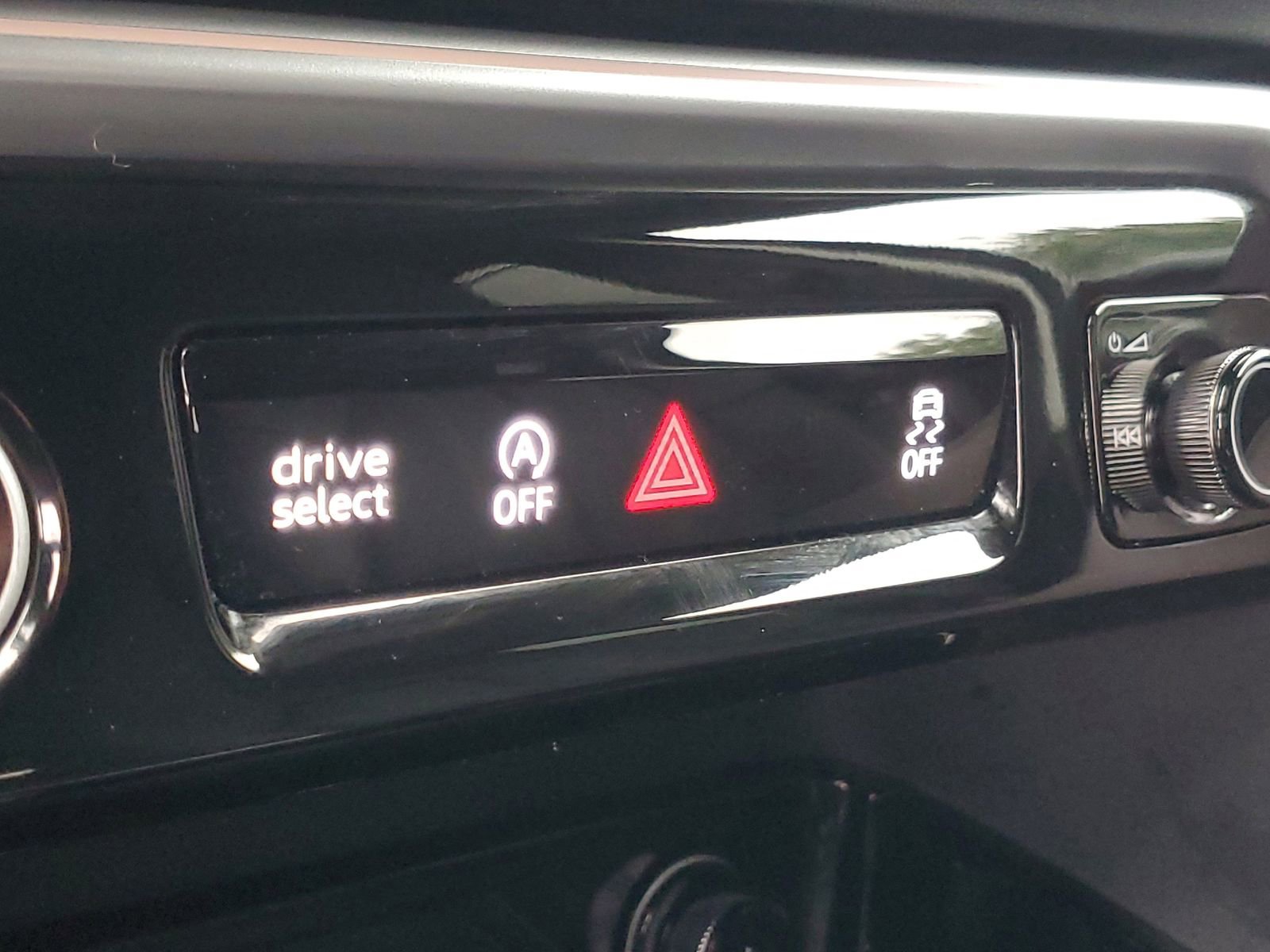 Used 2025 Audi Q5 Premium Plus w/ Premium Plus image 29